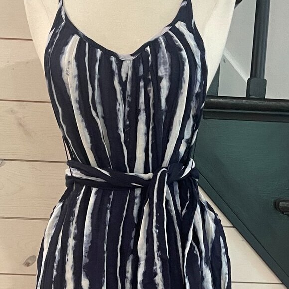 061 Anthropologie The Mason Tie-Front Jumpsuit NWT in Navy Size Small - Picture 8 of 12